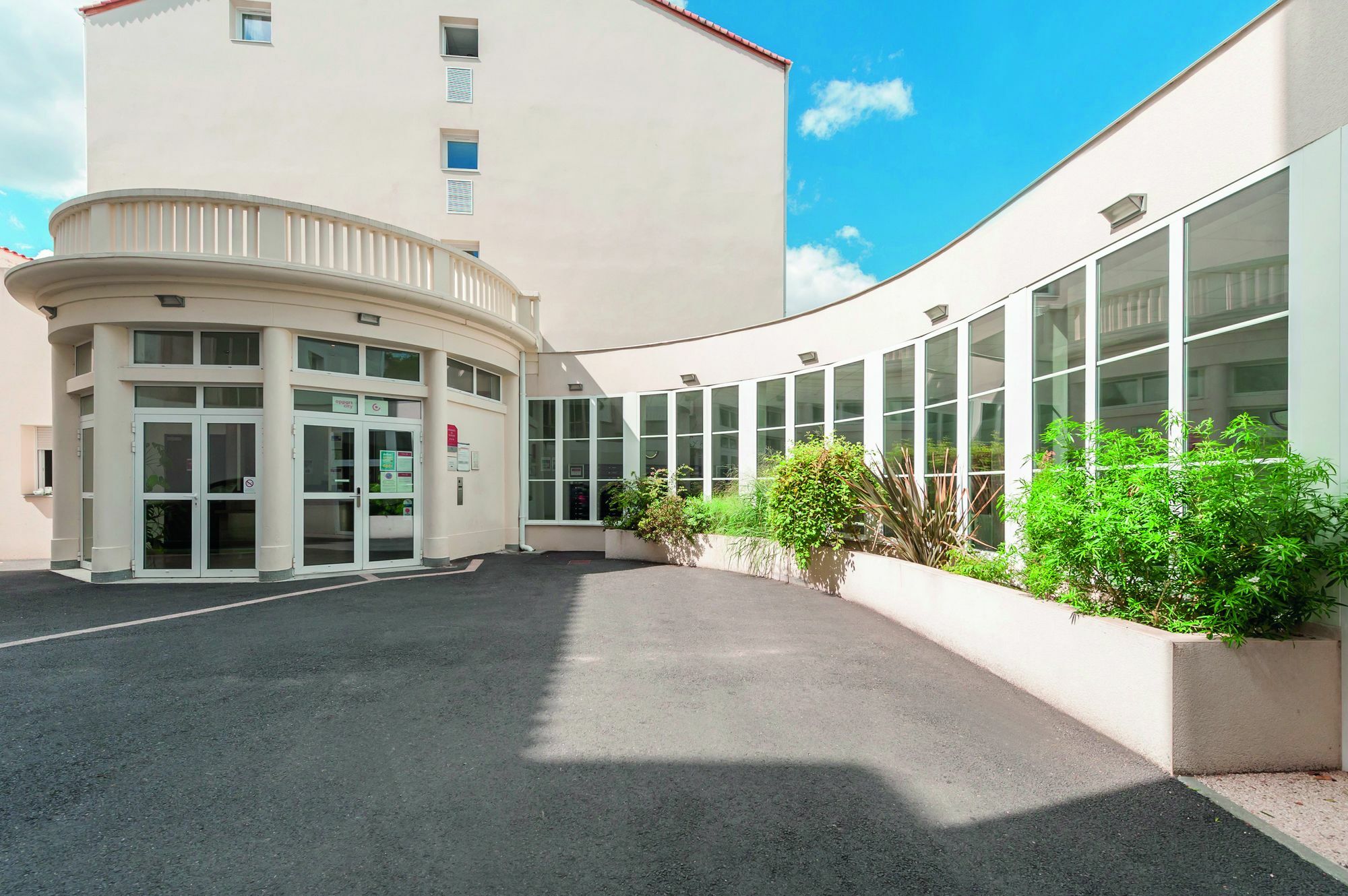 Appart'City Confort Niort Centre Aparthotel Exterior foto